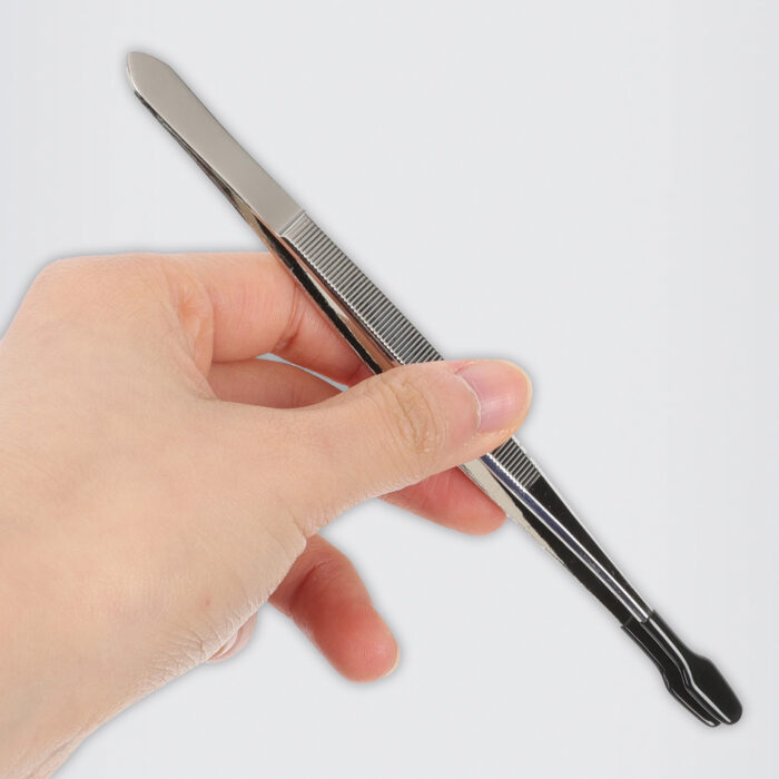 Pincetas su guminiais antgaliais